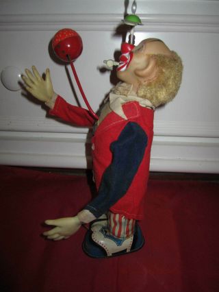 Vintage Battery operated Tin Toy clown Made In Japan Lighted Ball Moves 7