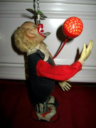Vintage Battery operated Tin Toy clown Made In Japan Lighted Ball Moves 8