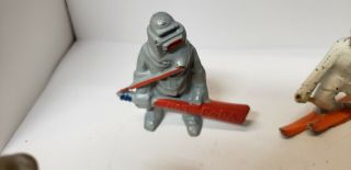 VINTAGE BARCLAY,  MANOIL,  LEAD FIGURES SNOW SOLDIERS & OTHERS 5