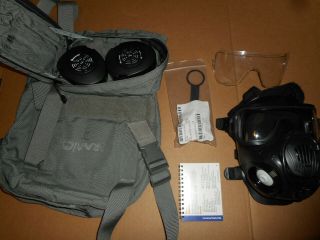Avon M50 /us Military Gas Mask (small)
