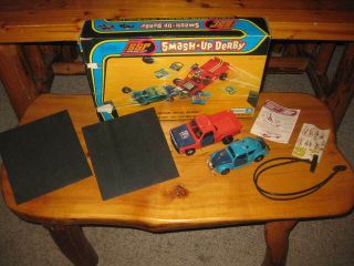 Vintage 1973 Kenner Ssp Smash Up Derby With Tough Tom & Buggem Cars