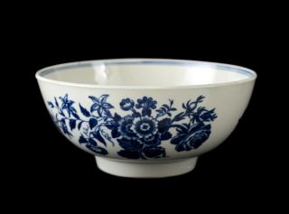 18th Century Worcester Blue And White Porcelain Bowl,  Three Flowers Pattern