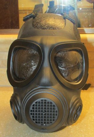 Forsheda A4 Nbc Nuclear Biological Chemical Gas Mask - Size: 2 (medium) - Nos