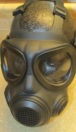 FORSHEDA A4 NBC Nuclear Biological Chemical Gas Mask - Size: 2 (Medium) - NOS 3