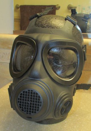 FORSHEDA A4 NBC Nuclear Biological Chemical Gas Mask - Size: 2 (Medium) - NOS 4