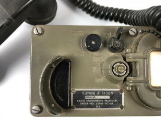 Vintage TA - 312/PT Military Field Phone Radio Engineering Products - Telephone - USA 11