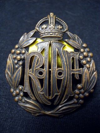 ROYAL AUSTRALIAN,  ZEALAND AIR FORCE WW II CAP BADGES RAAF RNZAF AMON SYDNEY 2