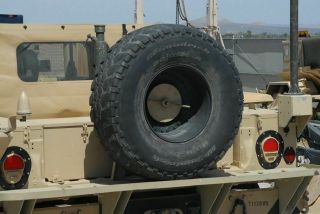 MILITARY HUMVEE SPECIAL FORCES SPARE TIRE CARRIER MOUNT M998 HMMWV H - 1 HUMMER 7