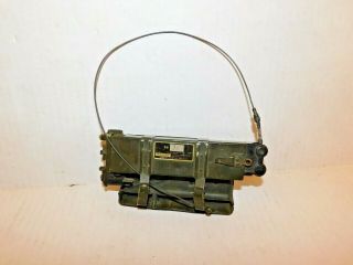 U.  S.  Vietnam War An/prr - 9 Helmet - Mounted Squad Radio Receiver