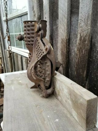 Old Hand Cranked Corn Sheller marked Fulton Style P 6