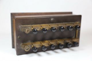 L.  E.  Knott Boston Apparatus Electrical Scientific Resistor Box Brass Bakelite 8