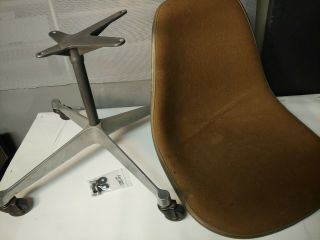 Vintage swivel Herman Miller Eames Brown Shell Chair Mid Century 3