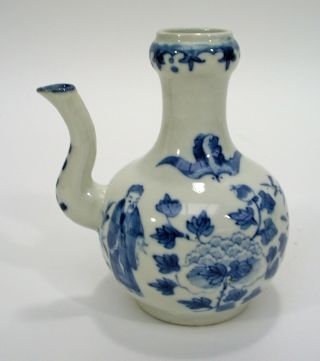 CHINESE BLUE & WHITE EXPORT PORCELAIN KENDI/ DRINKING EWER 18th / 19th century 4