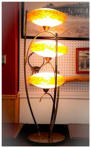 Rare Mid - Century Modern Vintage Spaghetti Lamp Lucite Shades Ufo Lamp