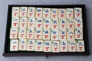 Antique 1920s Chinese Mah Jong Set Rosewood Box 148 Bone Bamboo Tiles,  Counters 4