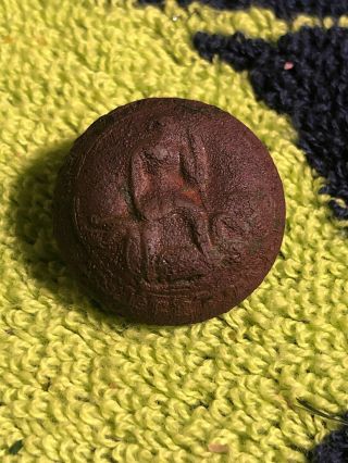 Dug Civil War Virginia State Seal Confederate Coat Button
