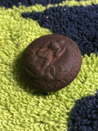 Dug Civil War Virginia State Seal Confederate Coat Button 7
