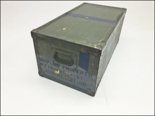 Vintage MILITARY TRUNK Foot Locker army coffee table box green chest us OD wwii 3