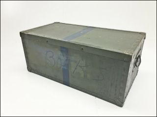 Vintage MILITARY TRUNK Foot Locker army coffee table box green chest us OD wwii 4