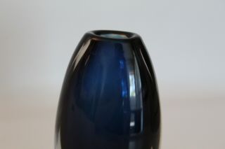 Lindstrand Vtg Mid Century Modern Blue Sommerso Art Glass Vase Kosta Boda Sweden 10