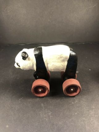 1940’s Hubley Panda Bear Pull Along Toy on Wheels Huboid 2