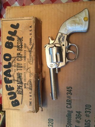 Vintage 1940’s Cast Iron Buffalo Bill Cap Gun And Unfired MIB - Boxed - 2