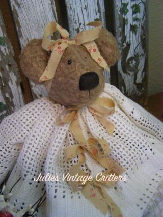 PRIMITIVE TEDDY BEAR DOLL,  OLD TIN WITH FLOWERS,  ANTIQUE QUILT,  FOLK ART TEDDY BEAR 6