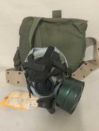 Msa Mcu - 2a Gas Mask Nbc Protection Medium Model 8020 (pati) W/case And Belt