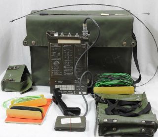 Czech Military RF - 10 Field Radio Manpack Complete Set W Accesories 8