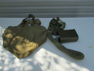 Ww2 Us Army Service Gas Mask With Bag And Canister.