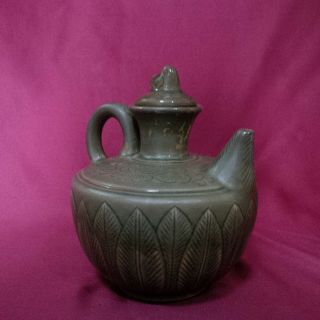 Extremely Rare Chinese Antique Yaozhou Carved Lotus Leaf Ewer