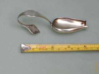 RARE ANTIQUE 1901 PATENT STERLING SILVER RED CROSS MEDICINE SPOON.  KNOWLES,  R.  I. 11