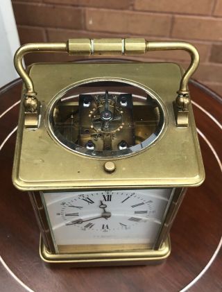 A GOOD ANTIQUE BRASS CASED FRENCH REPEATER CARRIAGE CLOCK,  CIRCA 1900s. 10