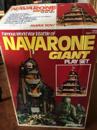 Vintage 1977 Marx Battle of Navarone playset,  men,  vehicles 8