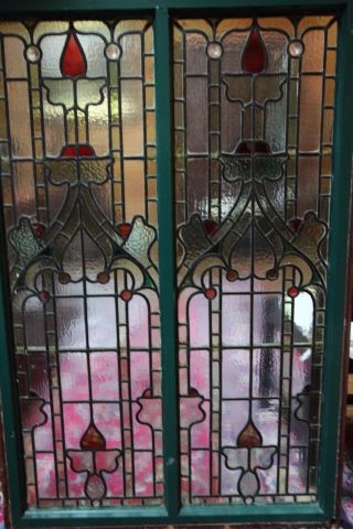 ANTIQUE LARGE ARTS AND CRAFTS STAINED GLASS WINDOWS 7