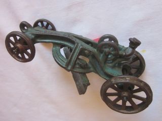 ANTIQUE CAST IRON TOY ROAD GRADER,  GREEN PAINT,  I920 ' s,  MADE BY A.  C.  WILLIAMS 7