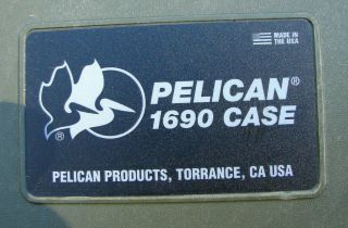 Pelican 1690 Case,  pullout handle for transport,  Preformed Foam interior 4