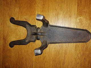 ANTIQUE ORNATE CAST IRON BOOT JACK rare not many made before pat.  Changed 3