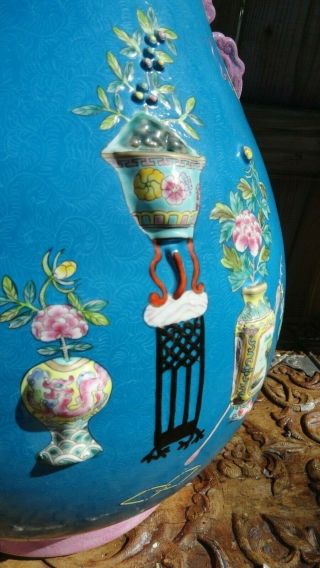 big Qianlong mark vase porcelain artifact bats repousse 3D chinese 19x15 old vtg 2
