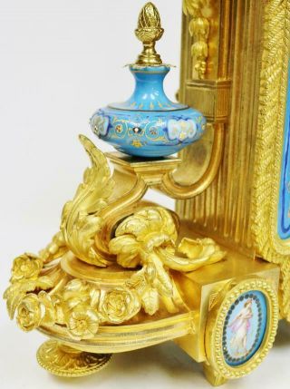 Stunning Antique French 8 Day Bronze Ormolu & Blue Sevres Porcelain Mantle Clock 4