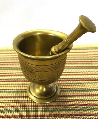Vintage / Antique Footed Solid Brass Mortar And Pestle
