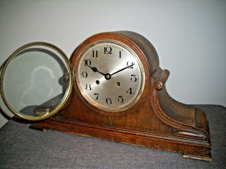 Antique 1930 ' s Oak Mantel Clock with Scrolled Shaped Frontage (Pendulum and Key) 5