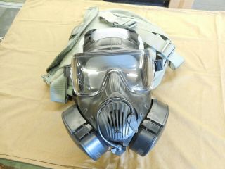 Avon Us Gi M - 50 Gas Mask W/ Carry Bag