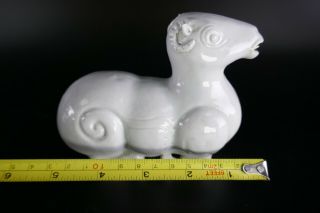 19th/20th Century Chinese Porcelain Blanc de Chine Dehua Pair Animal Figurines 10