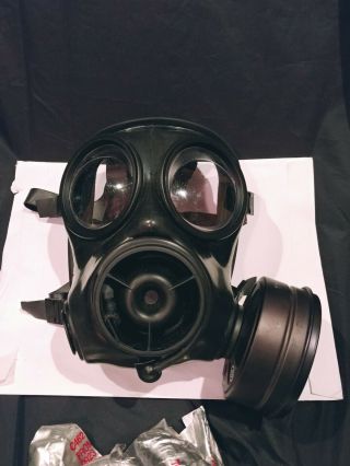 Vintage 1988 British Avon S10 gas mask Military Size 1 with 3 filters 2