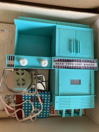 Vintage 1960’s Kenner Easy Bake Oven With Box And Accessories 2