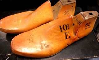 Vintage Wooden Shoe Last Size 10 1/2 E Antique Factory Marked J.  V.  10.  53