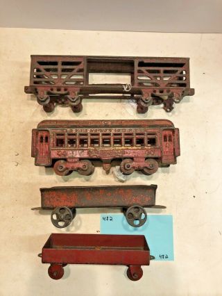 Vintage Toys Wilkins Hubley Ives Kenton Parts,  4 Train Cars,  Cast Iron