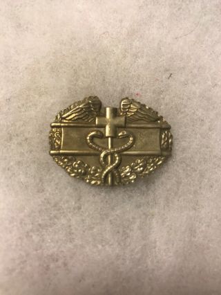 Ww2 Us Combat Medic Badge Variation Pin Back Full Sized (d71