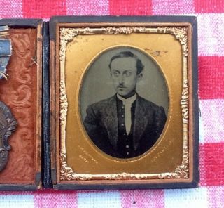 1863 Iowa Officer - 1/6th Plate Tintype/Full Case - w/G.  A.  R.  War Service Medal. 3
